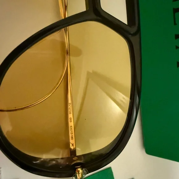 Bottega Veneta Drop Aviator Sunglasses (Black and Gold) - Picture 4 of 10